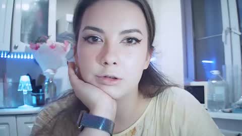 Snapshot of moodiemira chatting on 10/06/25, 03:09 moodiemira online show from 10/06/25, 03:09