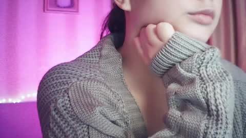 Snapshot of moodiemira chatting on 10/14/25, 06:52 moodiemira online show from 10/14/25, 06:52