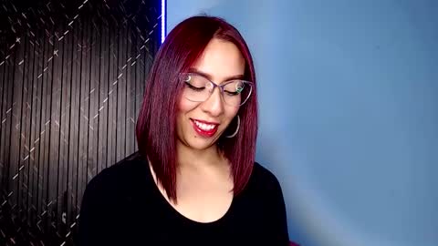 moolly_evanz online show from 03/06/26, 04:36
