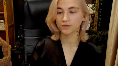 Katrin online show from 12/12/24, 10:09