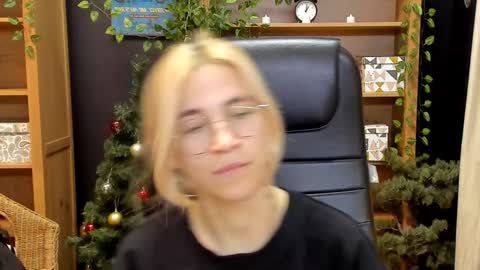 Katrin online show from 12/23/24, 04:06