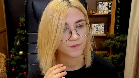 Katrin online show from 12/31/24, 10:56