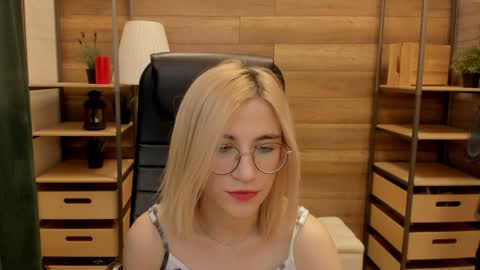 Katrin online show from 01/08/25, 05:27