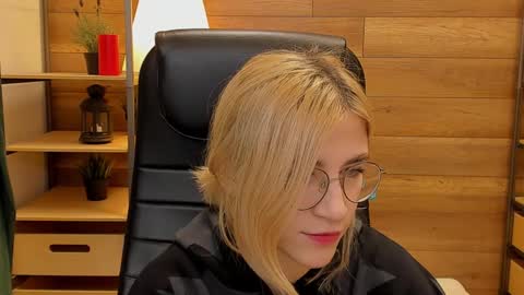 Katrin online show from 01/11/25, 09:57