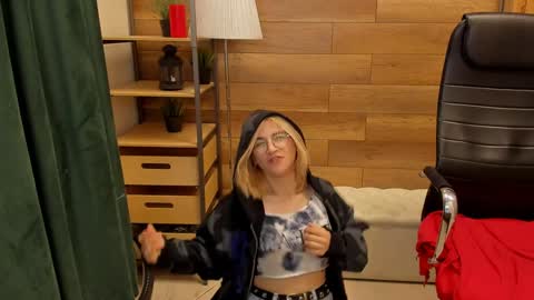 Katrin online show from 01/12/25, 05:45