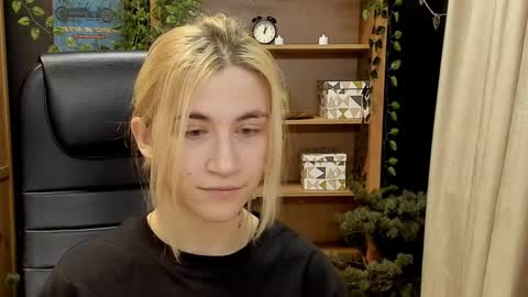 Katrin online show from 01/19/25, 05:07