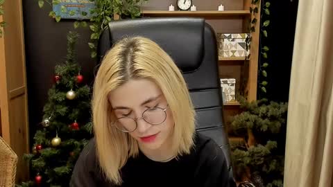 Katrin online show from 01/19/25, 08:09