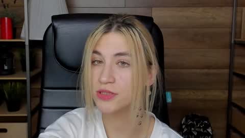 Katrin online show from 02/01/25, 12:40