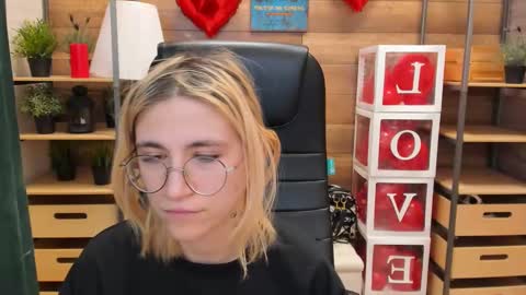 Katrin online show from 02/22/25, 07:14