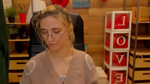 Katrin online show from 02/24/25, 04:58