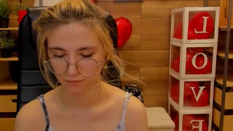 Katrin online show from 02/24/25, 08:03
