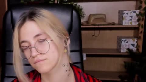 Katrin online show from 03/07/25, 07:27