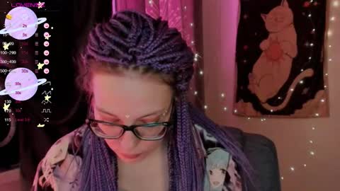 Snapshot of moon__girl chatting on 10/17/25, 07:27 Roxy online show from 10/17/25, 07:27