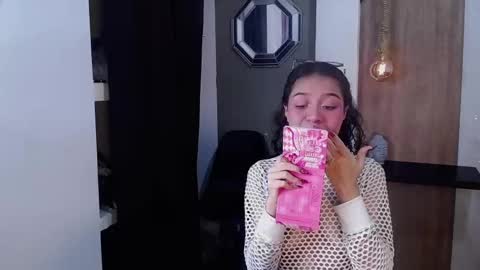 moon_and_fire_ online show from 11/07/25, 03:01