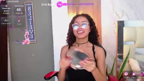 moon_and_fire_ online show from 07/27/26, 04:08