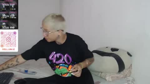 Luna online show from 01/13/25, 06:16