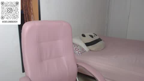 Luna online show from 02/20/25, 06:24