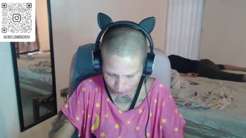 Luna online show from 03/06/25, 03:35