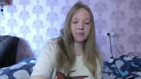 moon_linght000 online show from 06/04/26, 05:35
