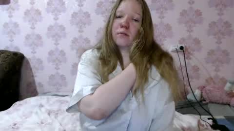 moon_linght000 online show from 06/14/26, 03:03