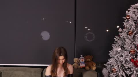 Anna Trass online show from 01/22/25, 03:20