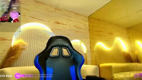 Snapshot of moon_red_r chatting on 05/27/26, 12:46 Moon online show from 05/27/26, 12:46