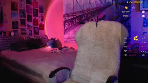 Keira online show from 12/16/24, 07:43