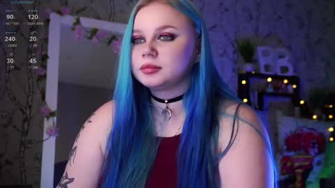 Emilia online show from 02/19/25, 10:01