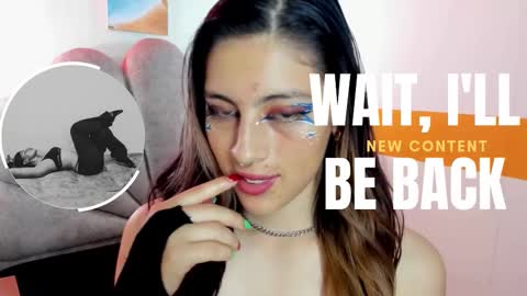 Snapshot of moon_winy chatting on 11/06/25, 11:22 Winy online show from 11/06/25, 11:22