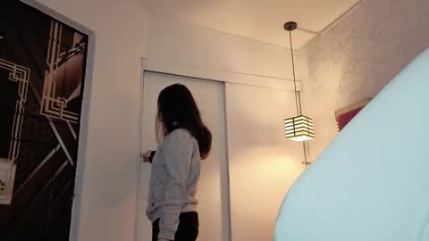 Snapshot of moon_winy chatting on 11/24/25, 11:21 Winy online show from 11/24/25, 11:21