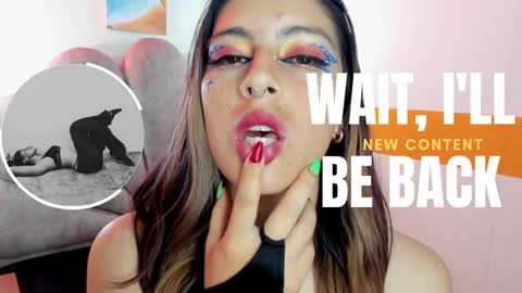 Snapshot of moon_winy chatting on 12/14/25, 09:25 Winy online show from 12/14/25, 09:25