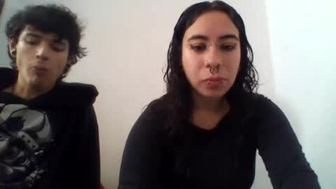 moonandzukko online show from 08/05/26, 08:55