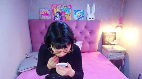 Snapshot of mooncharlotte chatting on 04/07/26, 06:08 Charlotte online show from 04/07/26, 06:08