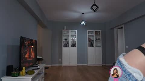 Snapshot of moondao chatting on 11/22/25, 04:39 Anna online show from 11/22/25, 04:39