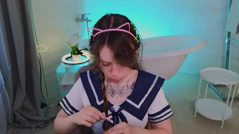 Snapshot of moonhaze_ chatting on 06/07/26, 10:52 Erica online show from 06/07/26, 10:52