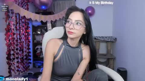 MOON  online show from 06/09/26, 12:00