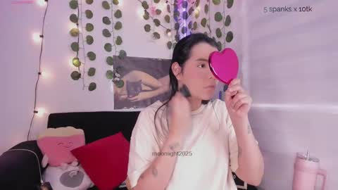 moonliight__ online show from 09/18/25, 09:17