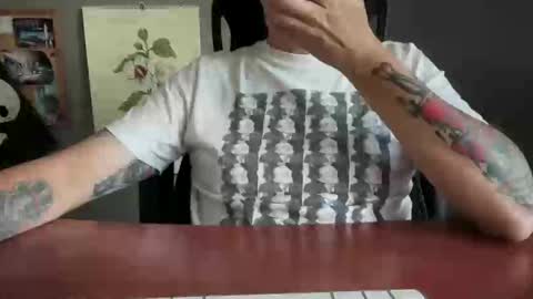 moonriver2511 online show from 09/12/25, 12:27