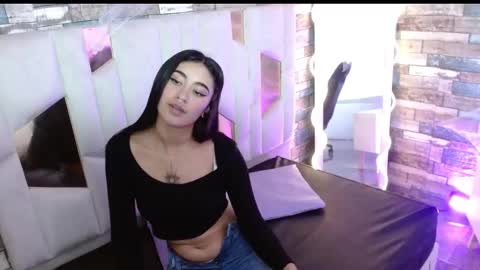 Moon  online show from 10/23/25, 08:07