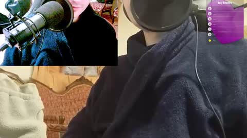 Snapshot of moonsire chatting on 01/07/25, 04:50 Moonsire online show from 01/07/25, 04:50