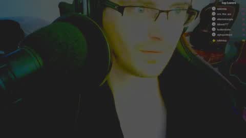 Snapshot of moonsire chatting on 01/11/25, 10:08 Moonsire online show from 01/11/25, 10:08