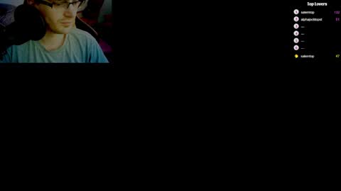 Snapshot of moonsire chatting on 01/17/25, 01:56 Moonsire online show from 01/17/25, 01:56