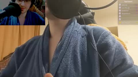 Snapshot of moonsire chatting on 01/17/25, 10:34 Moonsire online show from 01/17/25, 10:34