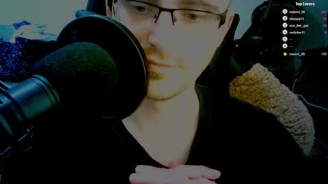 Snapshot of moonsire chatting on 01/18/25, 11:44 Moonsire online show from 01/18/25, 11:44