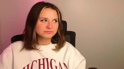 Susanna online show from 11/13/25, 01:54