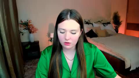 Betty online show from 09/12/25, 11:21