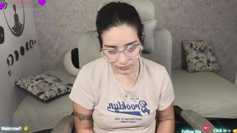 Moon Woman online show from 01/03/25, 08:54