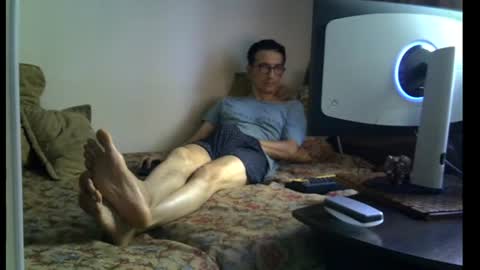 Snapshot of moovurey16 chatting on 07/05/26, 02:07 Alex online show from 07/05/26, 02:07