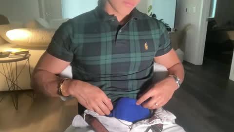 Snapshot of mora594574 chatting on 10/20/25, 09:59 mora594574 online show from 10/20/25, 09:59