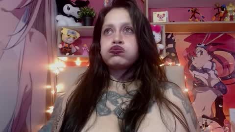 Snapshot of morana__hot chatting on 10/11/25, 05:39 morana__hot online show from 10/11/25, 05:39